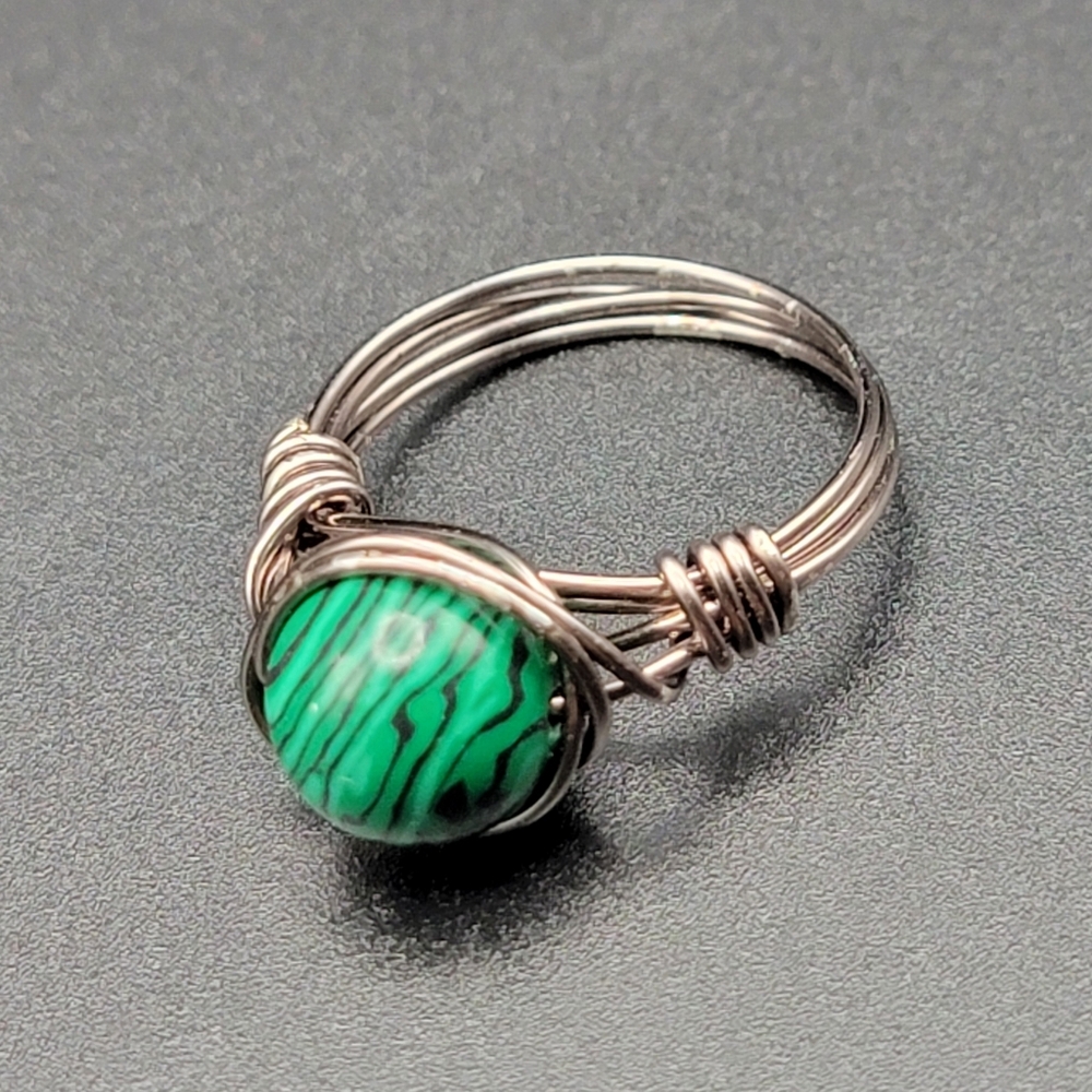 Elegant Malichite Natural Crystal Gemstone Wire-Wrapped Ring Size 7.5 Boho